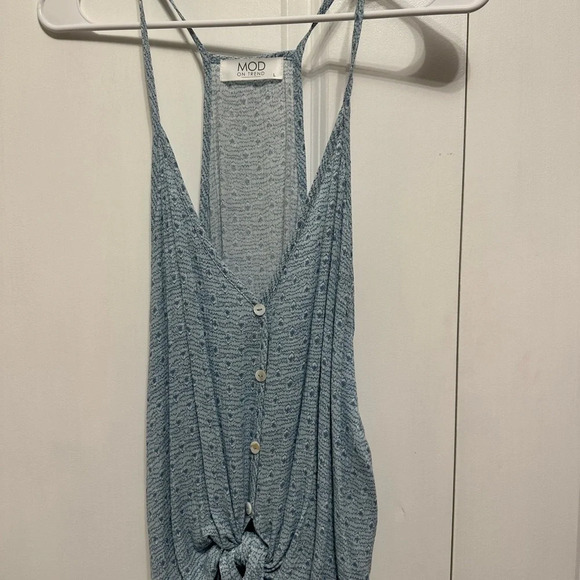 Mod boutique delicate blue racerbak w button front and tie front tank NWT - Picture 2 of 5